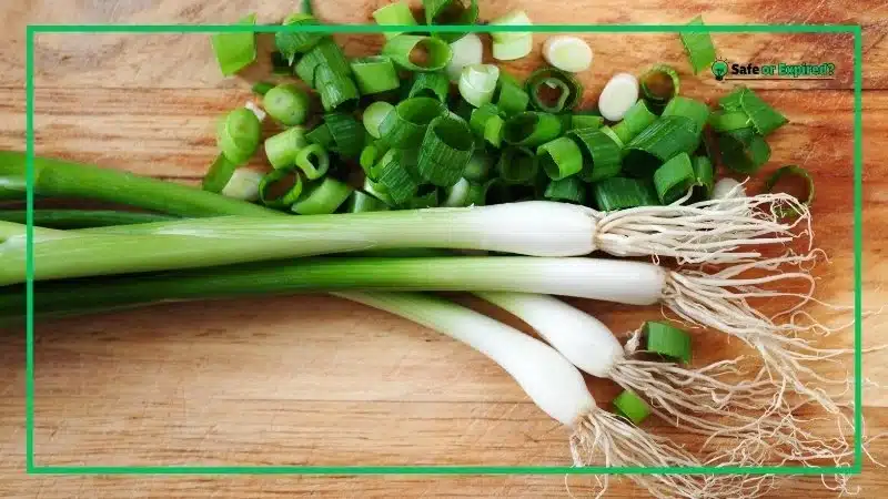 How Long Do Green Onions Last After Cut?